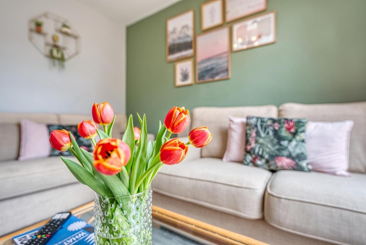 Сasa de vacaciones Close To A46 Centre Sleeps 6, 5 Beds Ensuite Free Wi-fi Queens House Inspire Homes *